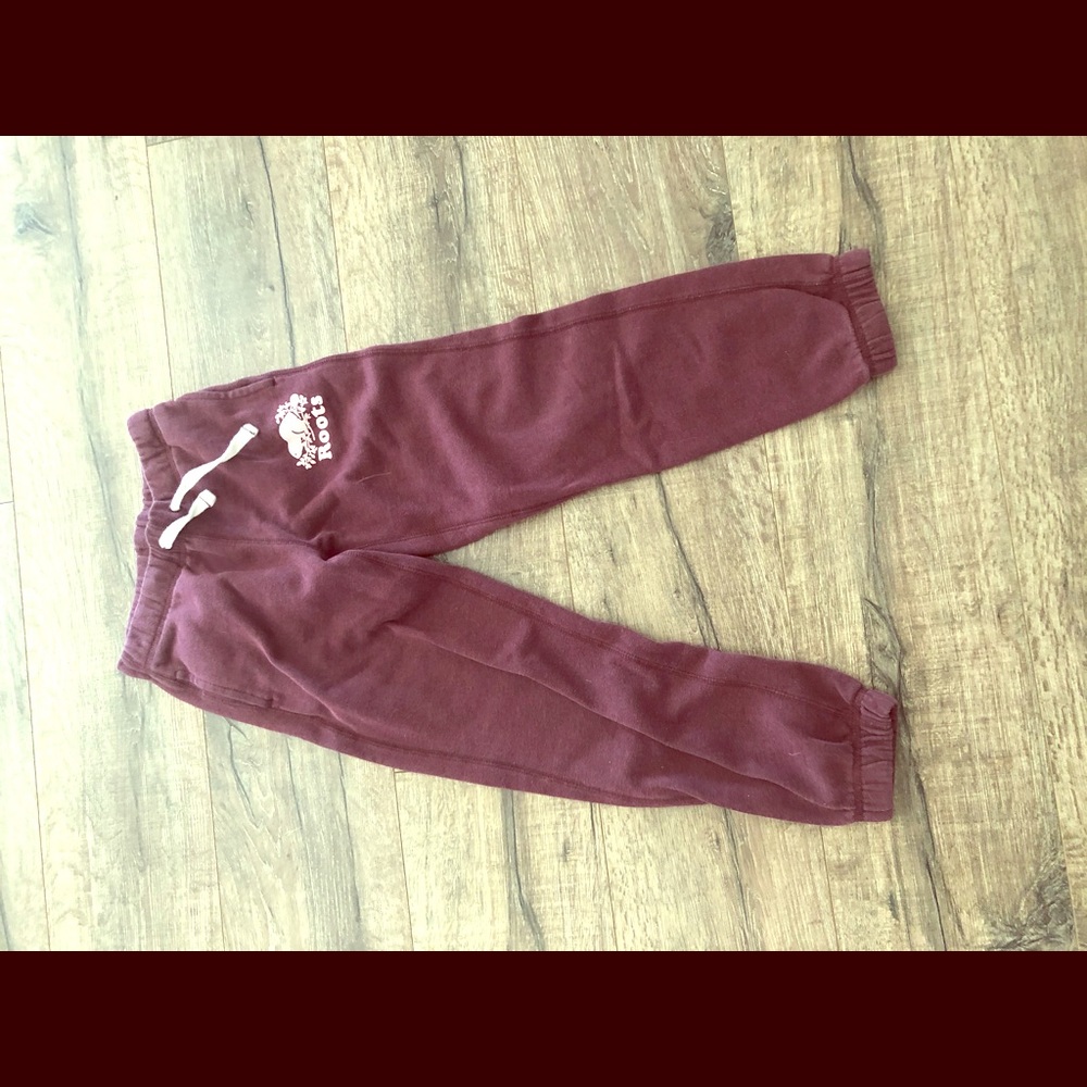 Roots joggers size 8